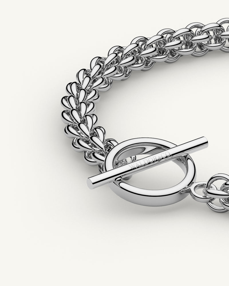 T-bar Chain Bracelet in Sterling Silver plated-316L stainless steel from Waldor & Co. The model is Avant Chain Polished.