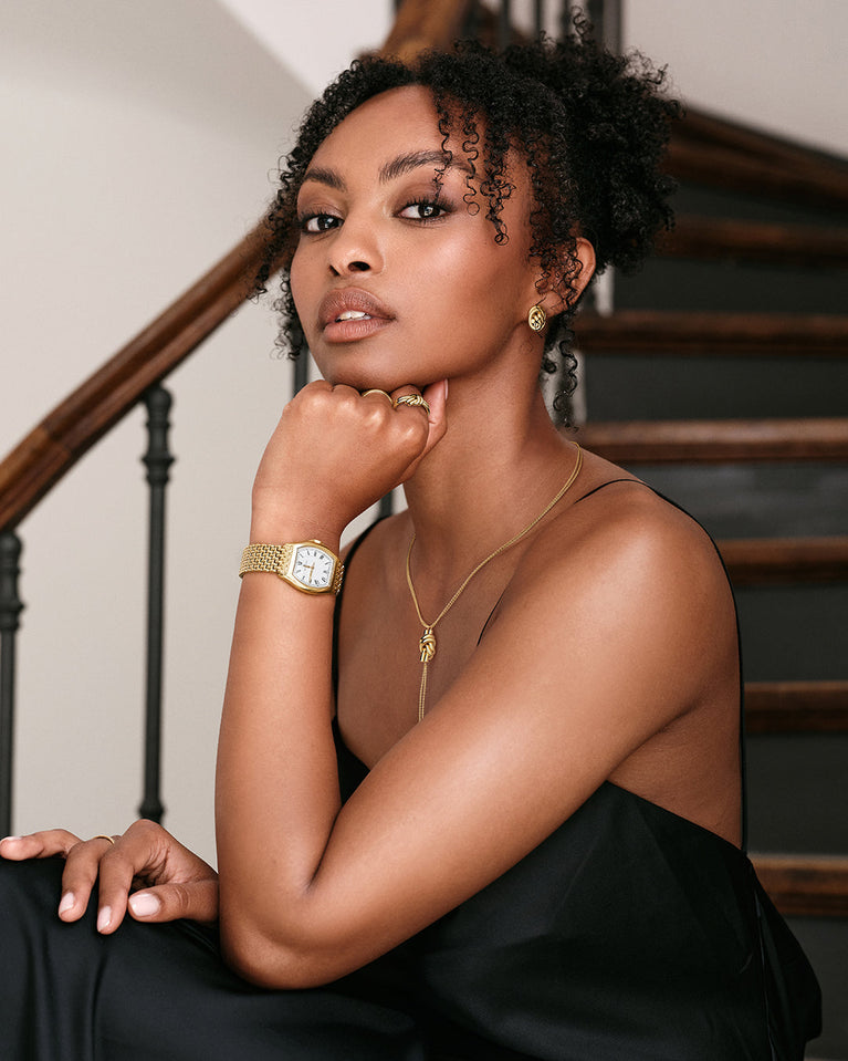  Necklace in gold plated-316L stainless steel from Waldor & Co. The model is Dual Knot Necklace Polished.